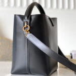 Saint Laurent Le 37 In Shiny Leather Black